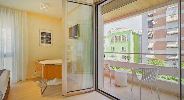 Номер Economy с балконом THE ROOMS - Serviced Apartments Tirana