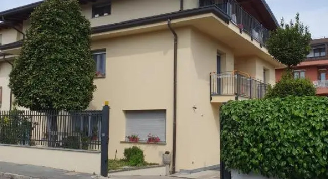 cairoli7novate-mansarda, Buchen Sie Ferienwohnung Nova Milanese Lombardei