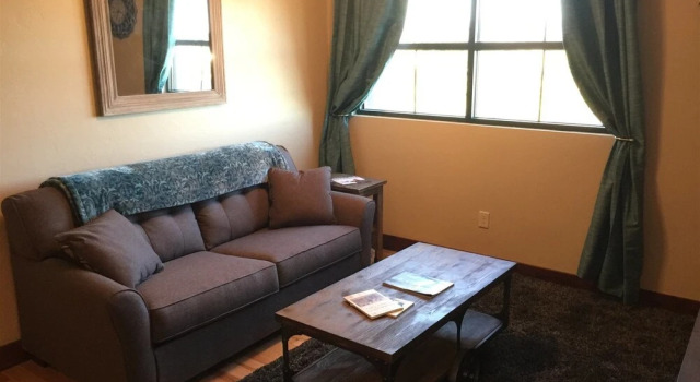 Belgrade - Whispering Pines 7A, Buchen Sie Ferienhaus Belgrad 