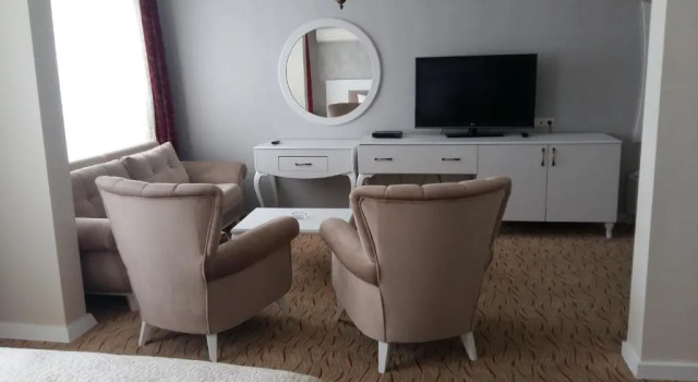 Cihan Hotel, Varaa Hotelli Hopa Turkin Mustamerenalue