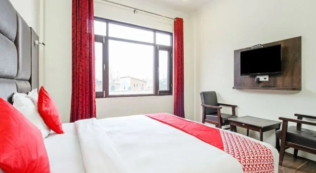 Hotel Green Ambition By OYO Rooms, Забронировать Отель Сринагар Jammu & Kashmir Ski