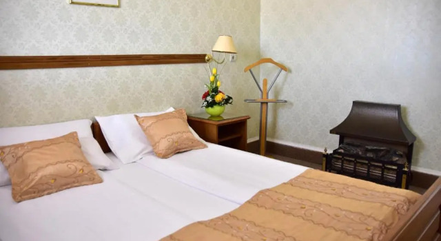 Полулюкс Garni Hotel Lav
