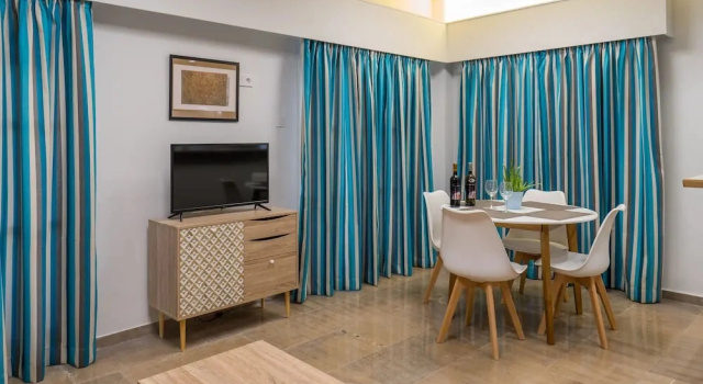 Апартаменты Comfort CHROMA Lodge Rafina