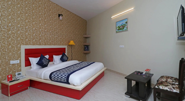 OYO Flagship 10223 Hotel Clouds 21