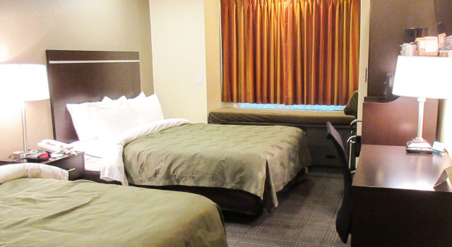 Четырёхместный номер Standard Quality Inn & Suites near NAS Fallon