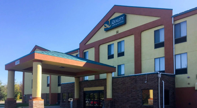 Номер Standard Quality Inn & Suites Lenexa Kansas City
