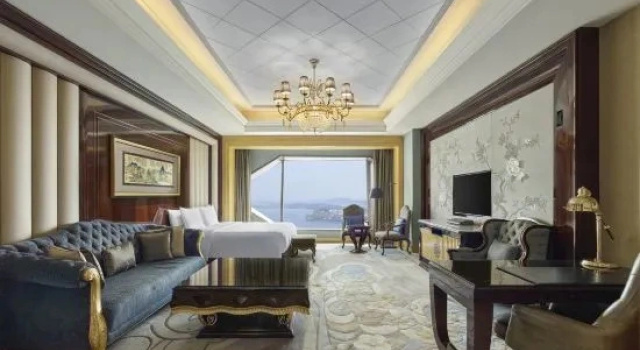 Семейный люкс Wanda Reign Wuhan