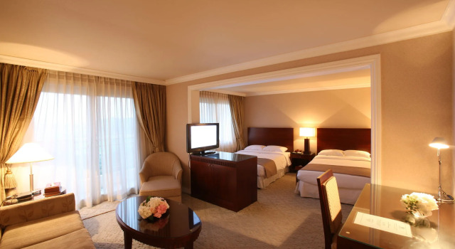La Vie Dor Hotel and Resort, Trademark Collection by Wyndham, Забронировать Отель Хвасон Кёнгидо, рядом с Храм Хонпопса