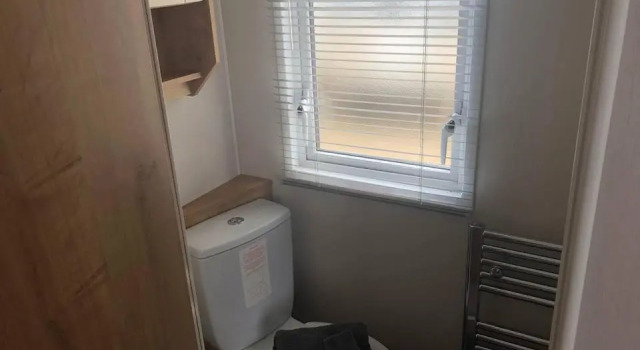 Коттедж с 3 комнатами Dees hot tub breaks at Tattershall Lakes Jet Ski 4