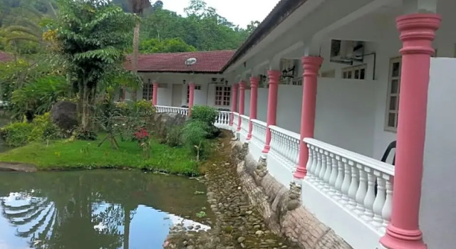 Номер Economy Seri Pengantin Resort