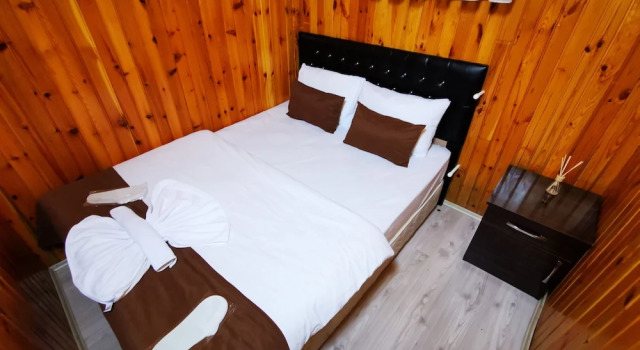 Люкс с балконом и с видом на парк Huzur Otel