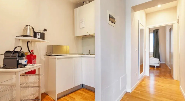 San Polo Apartment with Balcony, Забронировать Апартаменты/квартира Сан-Поло Венеция, рядом с Accademia Bridge