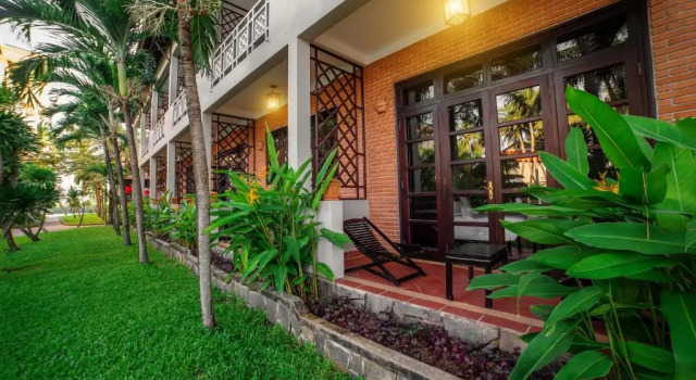 Двухместный номер Superior с видом на сад Hoi An Beach Resort