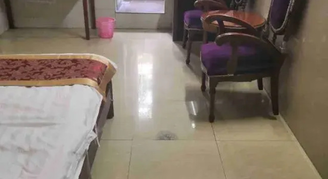 Red star apartment, Boek Appartement Hotels in Guangdong met parkeren, Parkeren