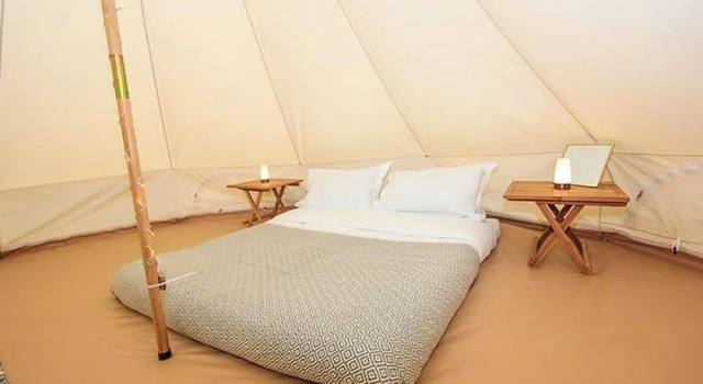 18 'izar' Bell Tent Glamping Anglesey, Rezervasyon Kamp Alanı Holyhead Anglesey