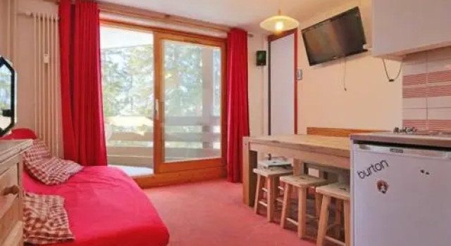 Apartment Valaisan 14, Забронировать Апартаменты/квартира Отели Ла-Розьер с парковкой, рядом с Горнолыжный курорт Ла Розьер, Парковка