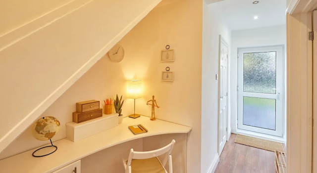 Host & Stay | Newsam Crescent