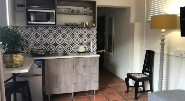 Апартаменты Courtyard Studios (with air conditioning)