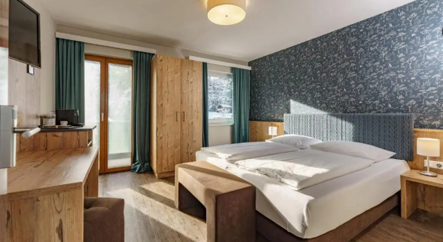 Двухместный номер Standard с балконом Landhaus Hubertus Wellness & Breakfast