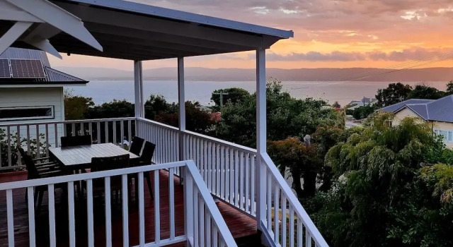 Коттедж с видом на океан Bay Vista Cottage by the BnB Collection