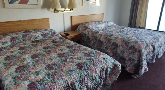 Четырёхместный номер Standard Travel Inn Perrysburg