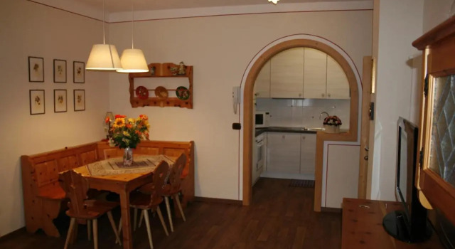 Casa Basilio, Забронировать Отель Предаццо Кавалезе, рядом с Stalimen - Gardonè Gondola
