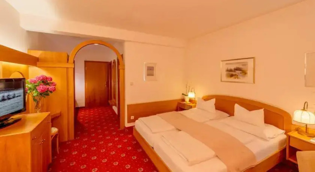 Wilfinger Bio-Thermen Bad Waltersdorf, Book Hotel Bad Waltersdorf East Styria