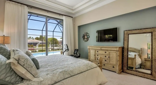 Breakwater Home #54005, Забронировать Отель Отели в центре Марко-Айленд, в центре, Парковка