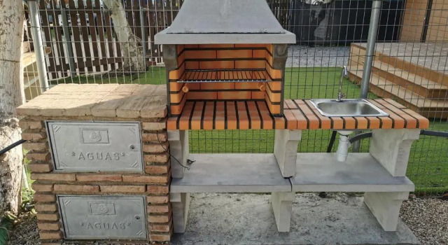 Коттедж с 2 комнатами Bungalow con piscina cerca de la playa de Torre del Mar Ideal familias