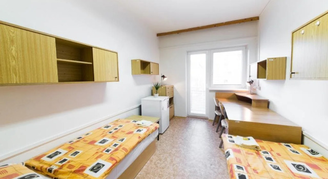 GProoms – Listovy koleje, Prenota Hotel Hotel a Moravia meridionale con parcheggio, Parcheggio