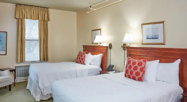 Номер Deluxe Inn at Longshore