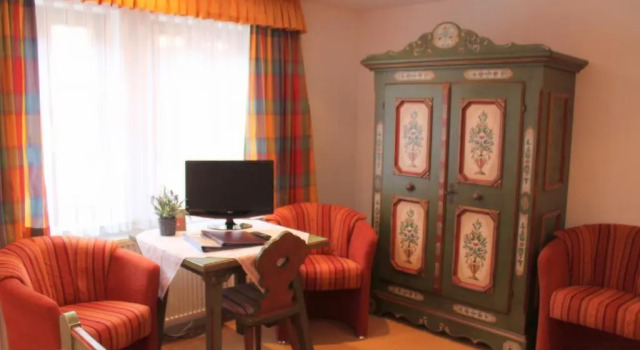 Трёхместный номер Standard Hotel Tilman Riemenschneider by ANS