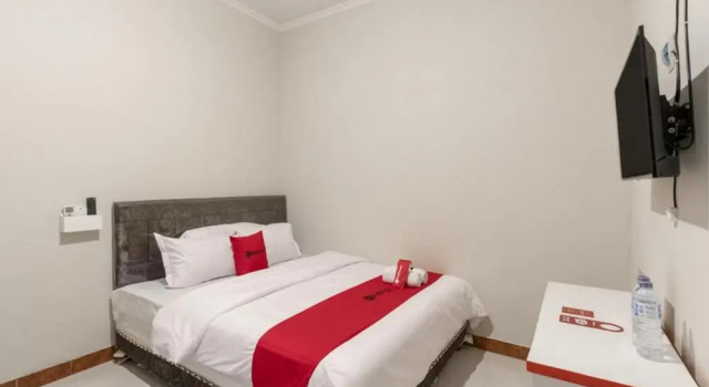 Roemah Djogja by Reddoorz, Book Hotel Sleman Yogyakarta Province