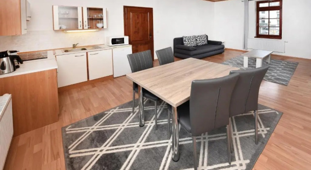 Семейные апартаменты с балконом и с красивым видом из окна Pension Villa Kunerad
