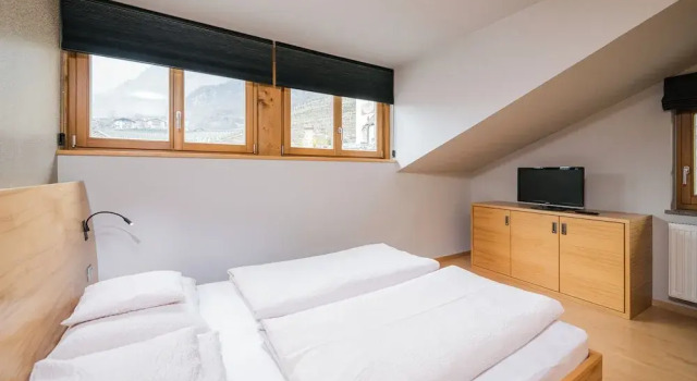Семейные апартаменты с балконом и с видом на горы Paloria Apartments & Sport