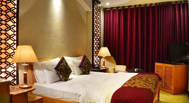 Номер Executive Alaya Stays Hotel Emperor Palms