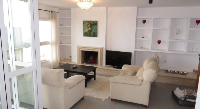Premium 3 bedroom, 2 bathroom seafront apartment in the heart of Altea town