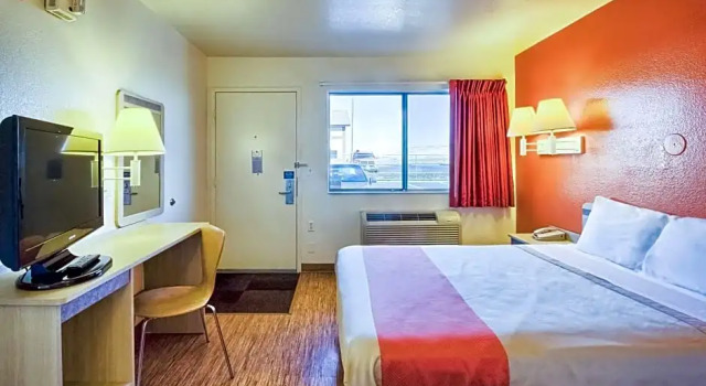 Camera Standard Motel 6 Pendleton, OR