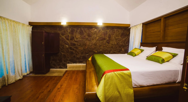 Deep Woods Resort, Забронировать Курортный отель Отели штата Кералы с парковкой, Парковка