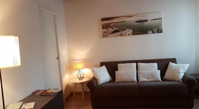 homesweethome venice, Забронировать Отель Отели Венеции с бассейном, рядом с Железнодорожный вокзал Венеция Санта Лючия, Бассейн