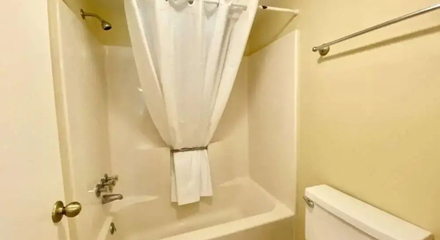 Richmond Park Three-bedroom Apartment 15-C, Забронировать Апартаменты/квартира Апартаменты Южной Каролины, Апартаменты/квартира