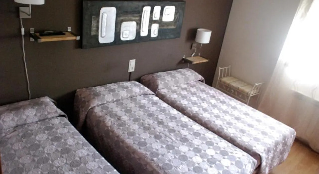 Трёхместный номер Standard Hostal Delgado