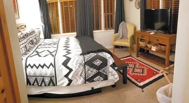Suite Stone Lizard Lodge