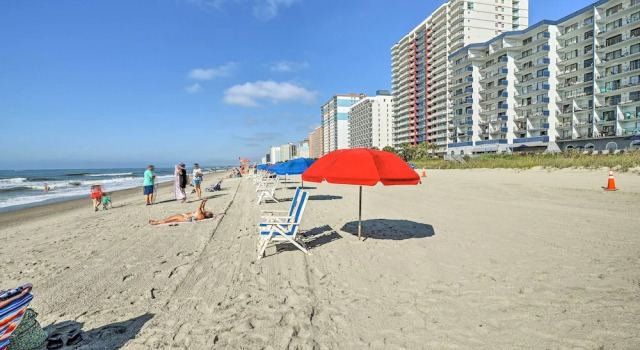 Myrtle Beach Condo: Balconies, Walk to Beach!, Rezerwuj Hotel Myrtle Beach Grand Strand