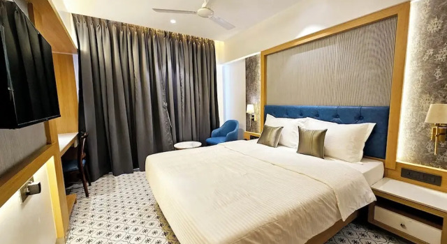 Номер Premium Hotel Golden Nest - Thane