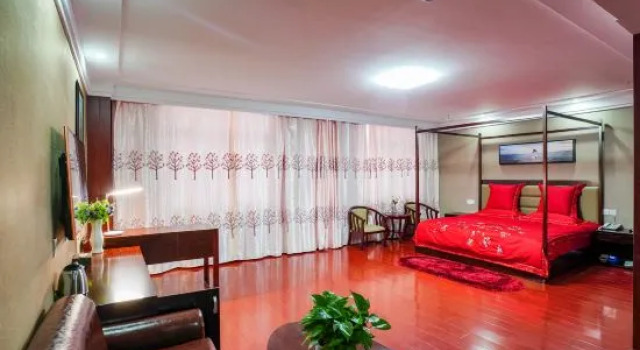 Люкс Luxury Golden Times Holiday Hotel