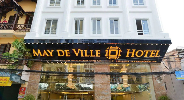 May De Ville Lakeside Hotel
