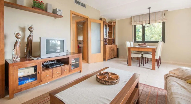 Casa La Barquera, Varaa Hotelli Hotellit Tarragonès uima-altaalla, Uima-allas