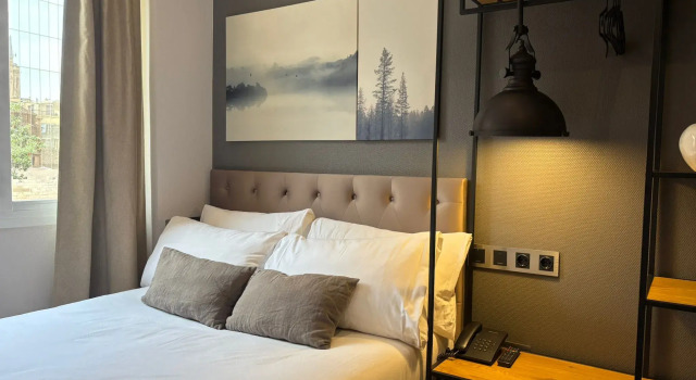 Номер Standard с балконом Hotel Cortes Rambla