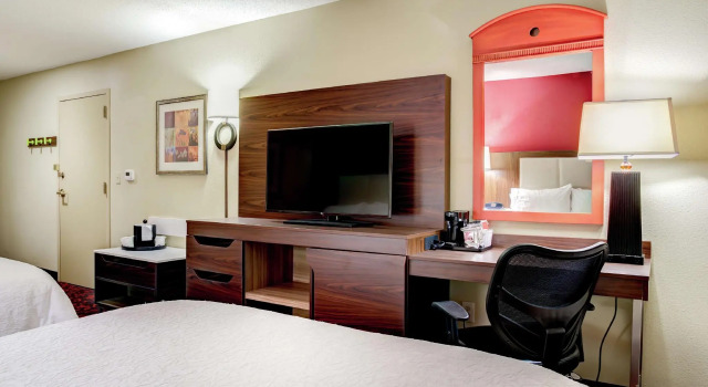 Четырёхместный номер Standard Hampton Inn St. Joseph